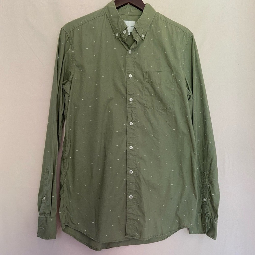 American Eagle Men’s Long Sleeved Button Down